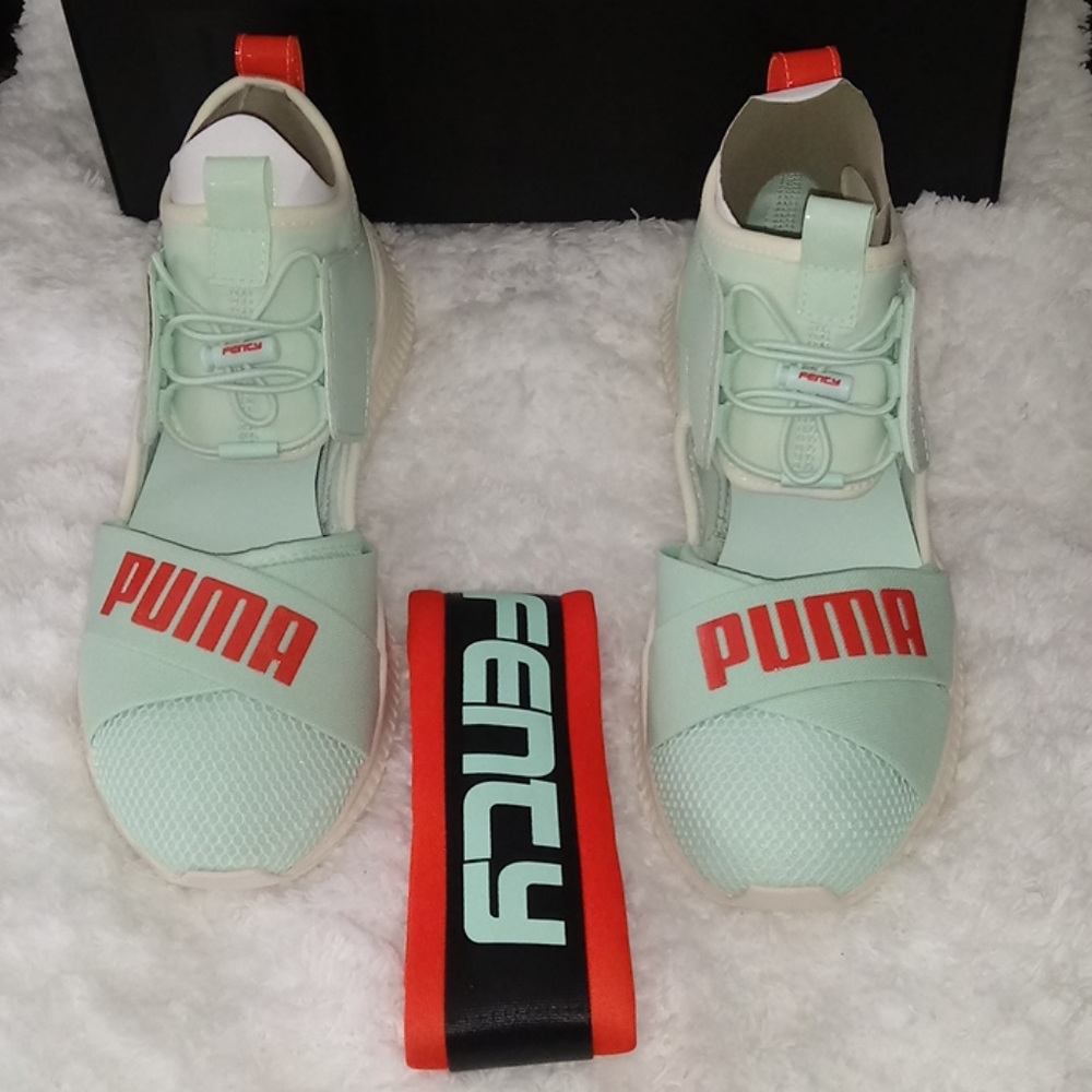 Puma Fenty Avid Rihanna Cherry Tomato Shoe +Choker